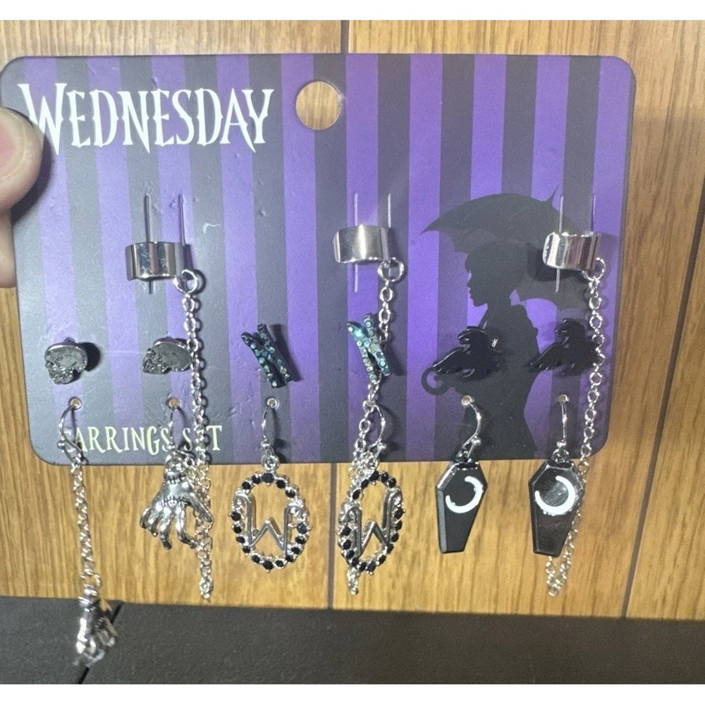 Wednesday Icon Cuff Earring Set Halloween Black / Silver NEW